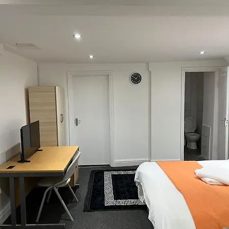 Ferienwohnung Starlet Manor Park London Exterior foto